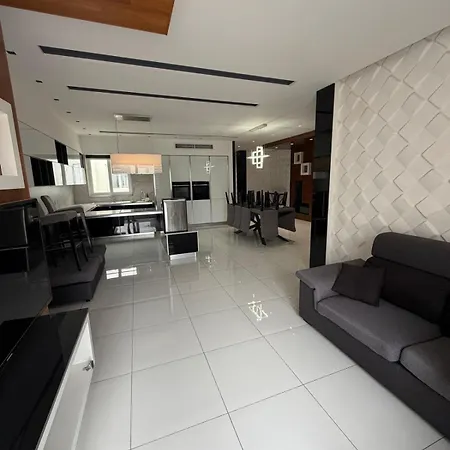 Exclusive Penthouse Jacuzzi Rooftop 公寓